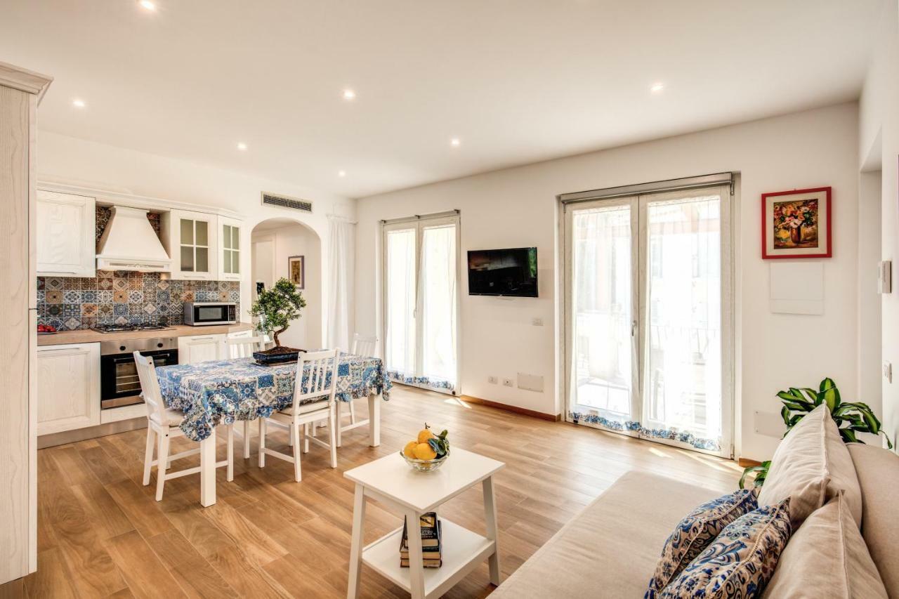 Appartamento Chez Carme' Sorrento Esterno foto