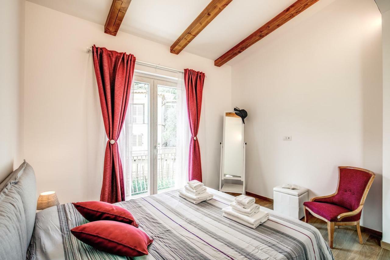 Appartamento Chez Carme' Sorrento Esterno foto