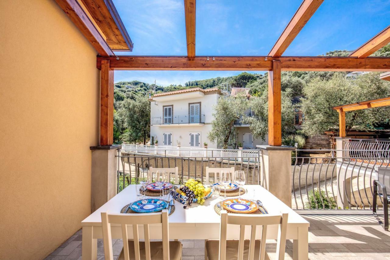Appartamento Chez Carme' Sorrento Esterno foto